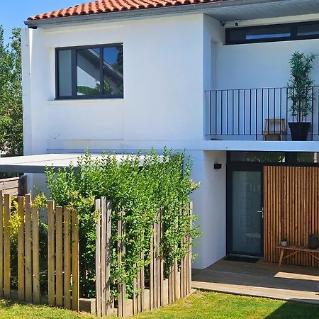 Villa Famille - Piscine - Centre - Jardin *